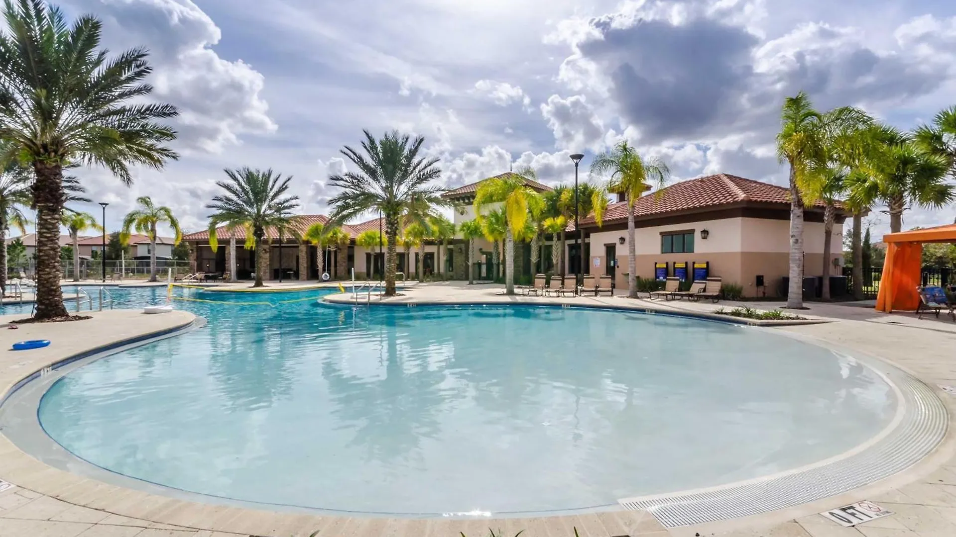Resort Oasis With Pool And Game Room 11 Mi To Disney! Davenport Сasa de vacaciones